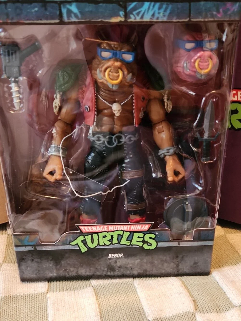 Bebop Teenage MUTANT Ninja  Figurine. Powerhouse Punk Enforcer For The Foot Clan